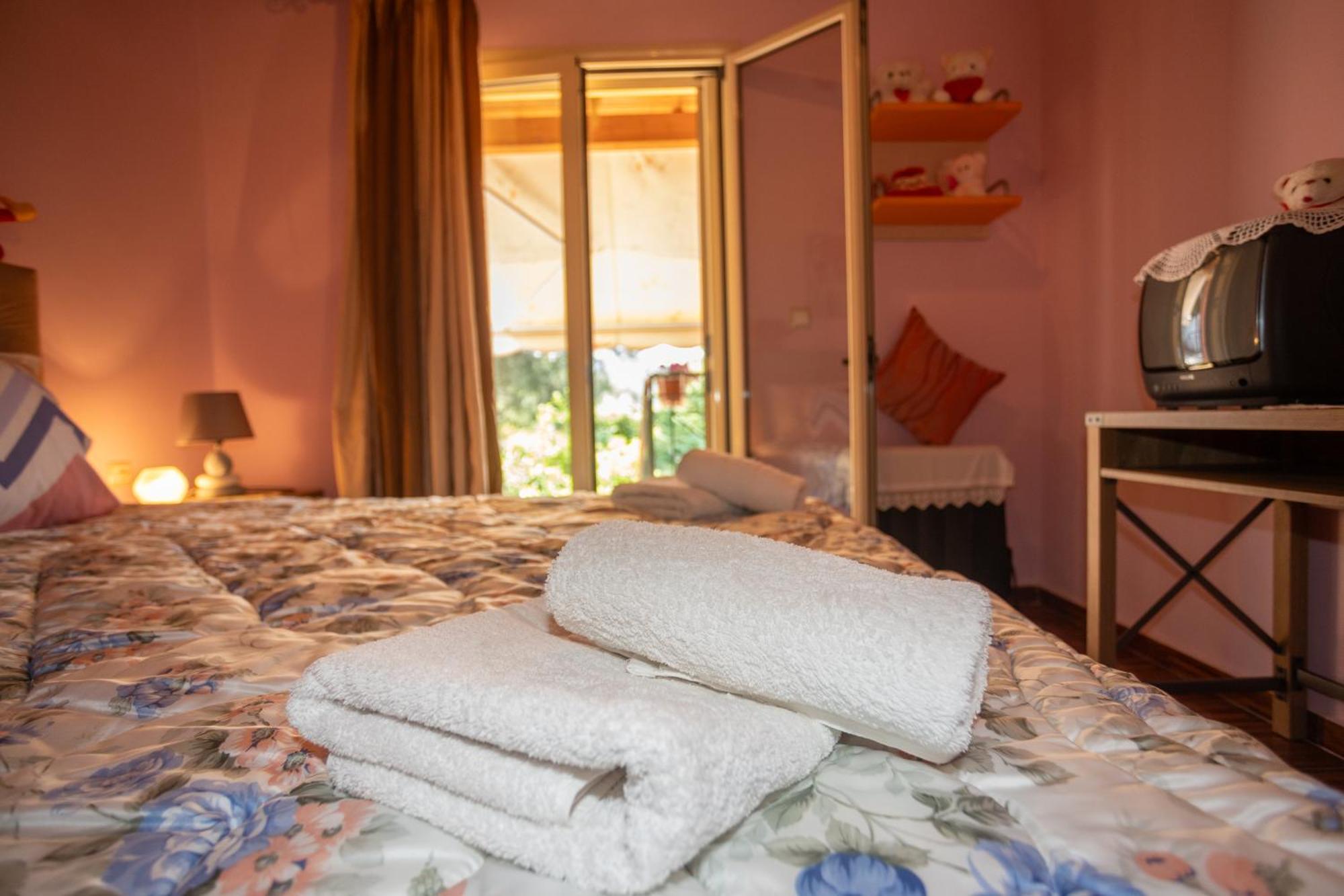 Alexis & Loula Village House Arkadades Ngoại thất bức ảnh